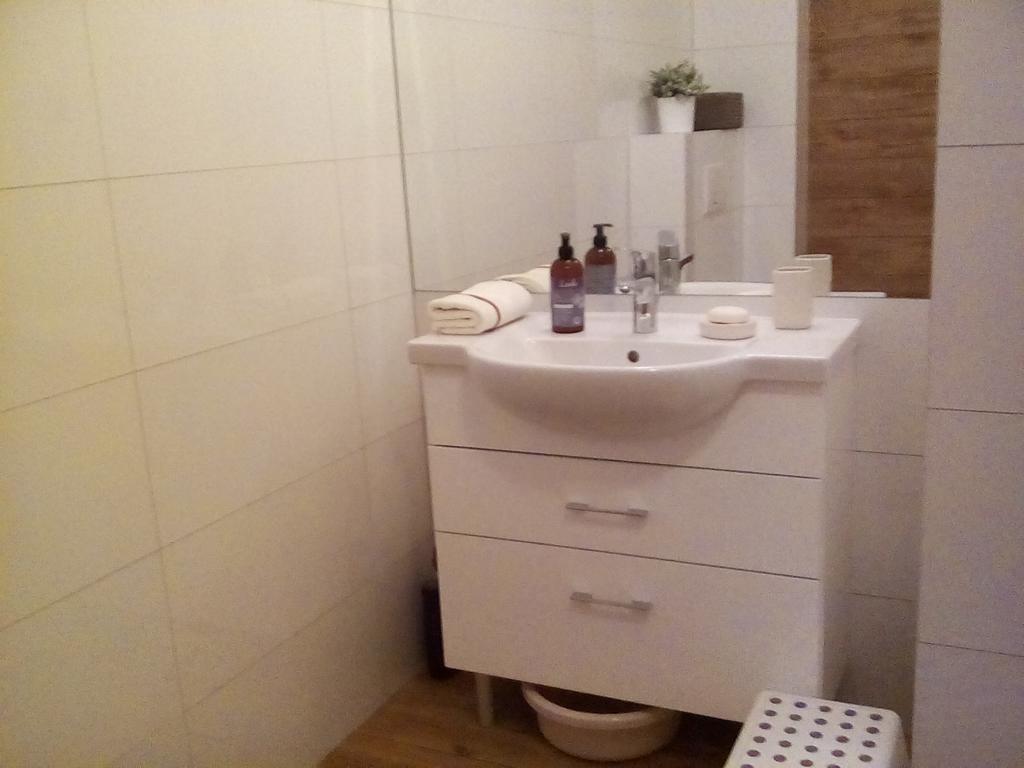 Karmazynowy Apartament Nad Morzem Apartamento Kołobrzeg Exterior foto